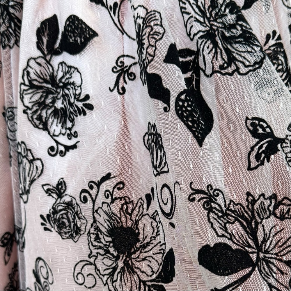 Younghearts Pink Tulle Dress with Velvet Floral Overlay size 10 - Picture 7 of 10